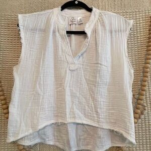 Elegant White Sleeveless Blouse